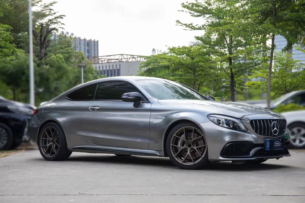 奔驰C63AMG